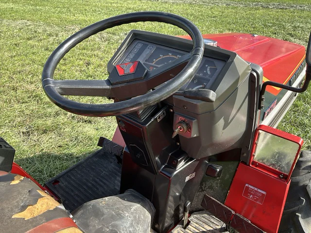 Yanmar f175 vierwielaangedreven minitractor - afbeelding 6 van  18
