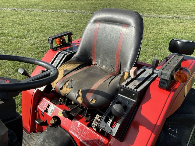 Yanmar f175 vierwielaangedreven minitractor - afbeelding 8 van  18