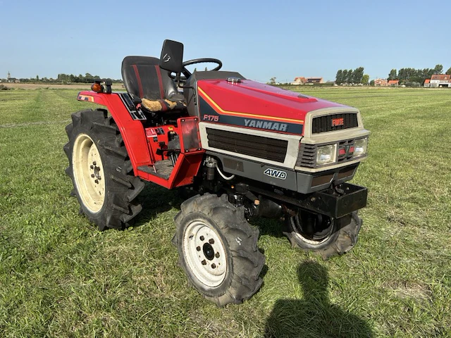 Yanmar f175 vierwielaangedreven minitractor - afbeelding 12 van  18