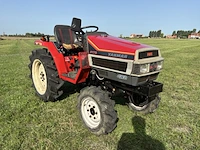 Yanmar f175 vierwielaangedreven minitractor - afbeelding 12 van  18