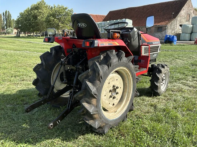 Yanmar f175 vierwielaangedreven minitractor - afbeelding 14 van  18