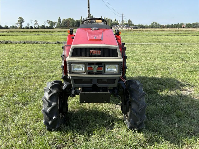 Yanmar f175 vierwielaangedreven minitractor - afbeelding 11 van  18