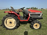 Yanmar f175 vierwielaangedreven minitractor - afbeelding 13 van  18