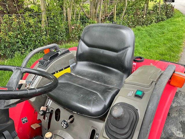 Yanmar f180 minitractor - afbeelding 14 van  21