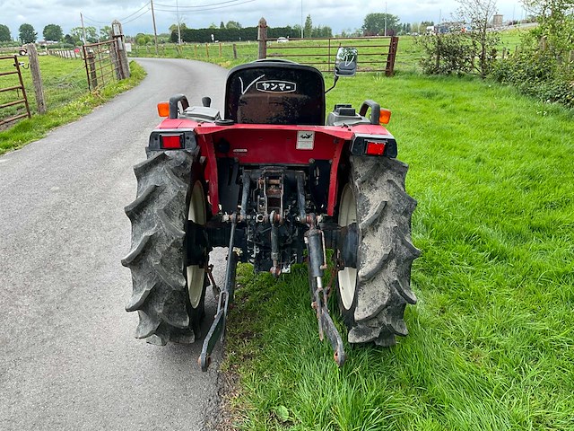 Yanmar f180 minitractor - afbeelding 18 van  21
