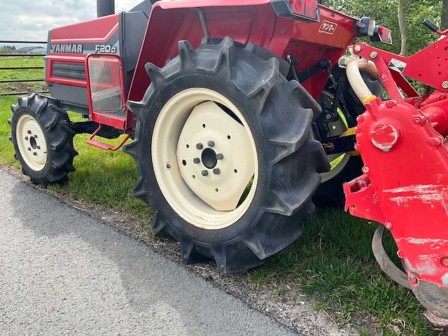 Yanmar f20 minitractor + grondfrees - afbeelding 20 van  20