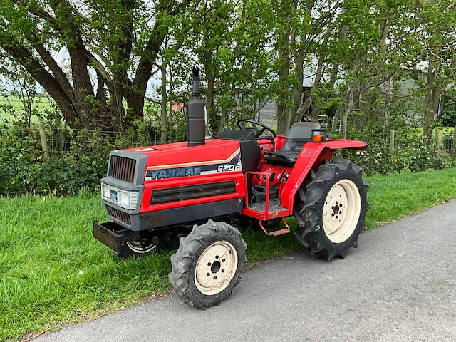 Yanmar f20 minitractor - afbeelding 1 van  19