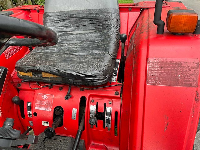 Yanmar f20 minitractor - afbeelding 8 van  19