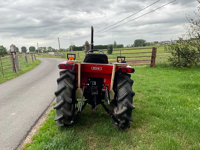 Yanmar f20 minitractor - afbeelding 19 van  22