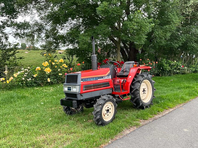 Yanmar f20 minitractor - afbeelding 22 van  22