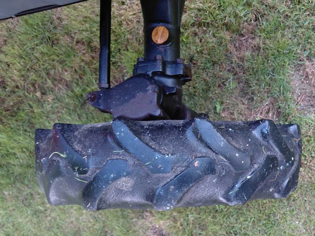 Yanmar f20 vierwielaangedreven minitractor - afbeelding 3 van  13