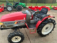 Yanmar f200 4wd 547 uur - afbeelding 4 van  7