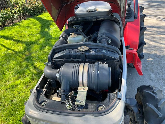 Yanmar f200 minitractor - afbeelding 11 van  19