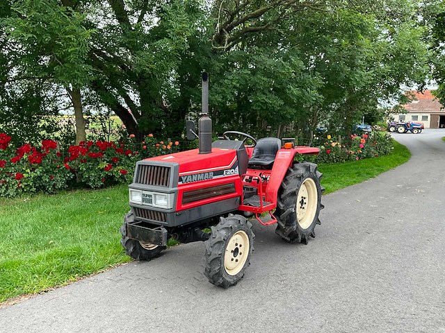 Yanmar f20d minitractor - afbeelding 1 van  21