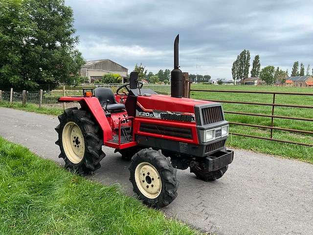 Yanmar f20d minitractor - afbeelding 15 van  21