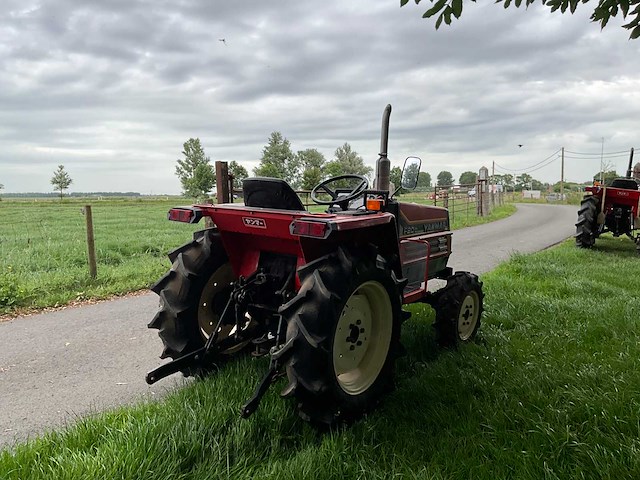 Yanmar f20d minitractor - afbeelding 10 van  12