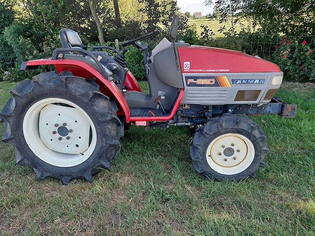 Yanmar f220 minitractor - afbeelding 10 van  16