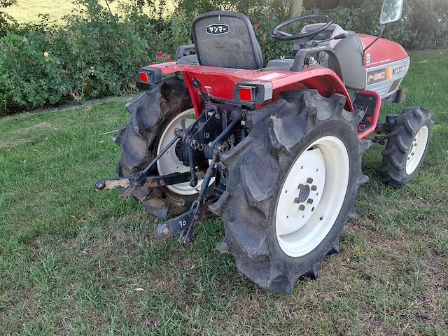 Yanmar f220 minitractor - afbeelding 11 van  16