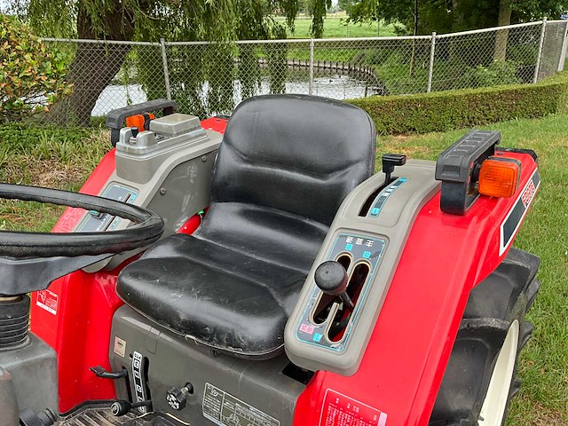 Yanmar f7 minitractor - afbeelding 14 van  21