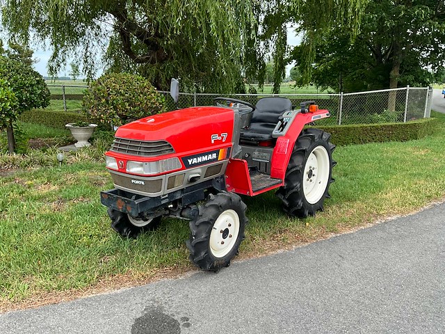 Yanmar f7 minitractor - afbeelding 21 van  21