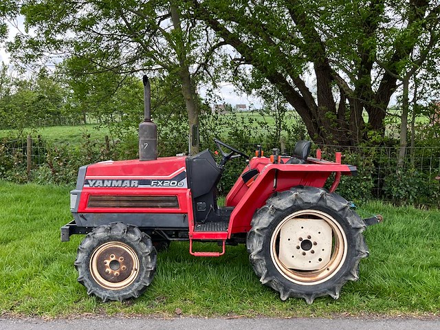 Yanmar fx20 minitractor - afbeelding 17 van  19
