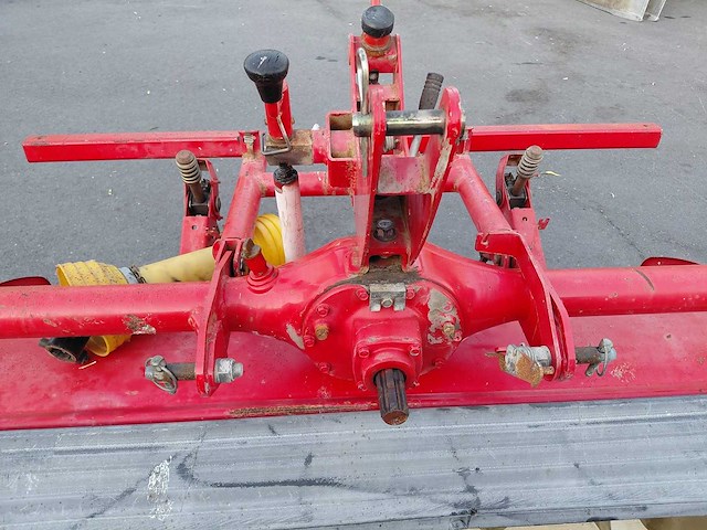 Yanmar r 215m - grondfrees - afbeelding 3 van  11