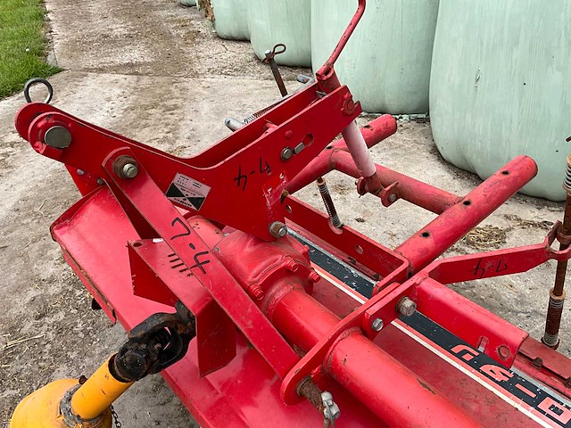 Yanmar rsb1401 grondfrees - afbeelding 5 van  6