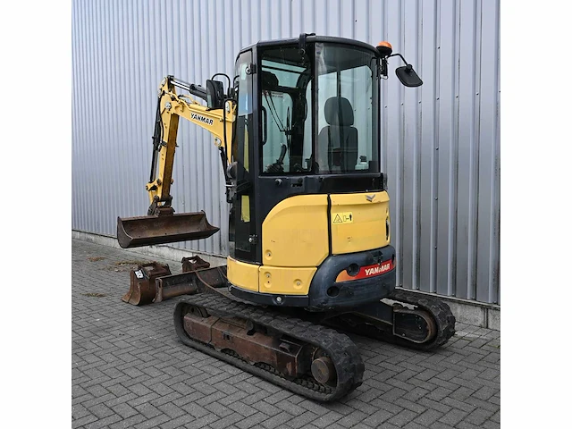 Yanmar vio25-6 diesel rupsgraafmachine - afbeelding 18 van  20