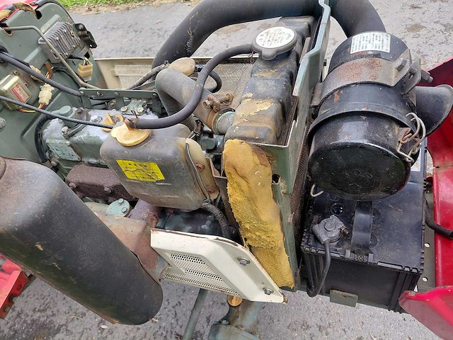 Yanmar ym1720 minitractor - afbeelding 11 van  19
