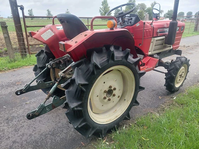 Yanmar ym1720 minitractor - afbeelding 13 van  19