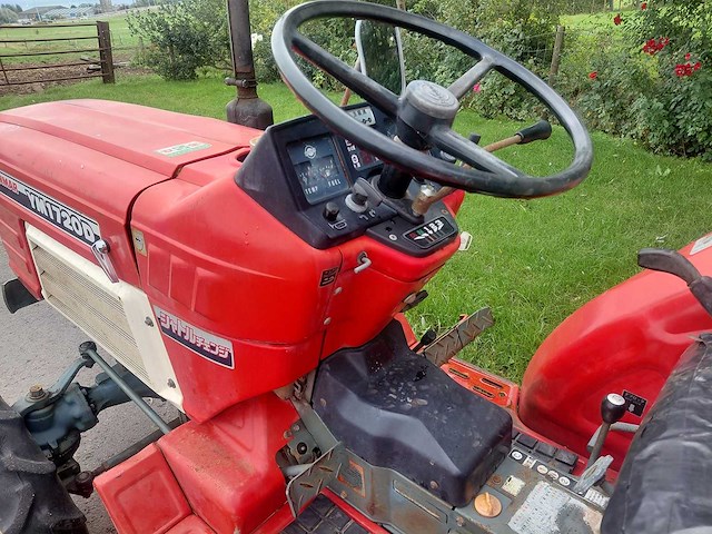 Yanmar ym1720 minitractor - afbeelding 19 van  19