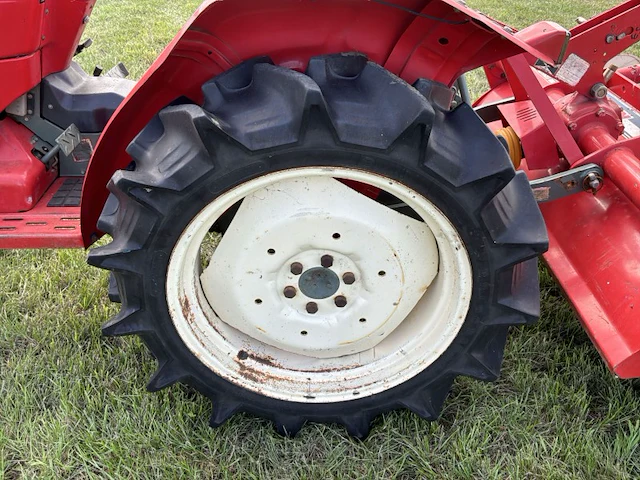 Yanmar ym1820d vierwielaangedreven minitractor met grondfrees - afbeelding 4 van  25