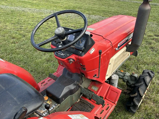 Yanmar ym1820d vierwielaangedreven minitractor met grondfrees - afbeelding 6 van  25