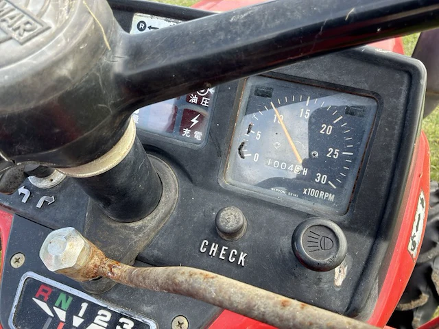 Yanmar ym1820d vierwielaangedreven minitractor met grondfrees - afbeelding 7 van  25