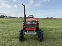 Yanmar ym1820d vierwielaangedreven minitractor met grondfrees - afbeelding 12 van  25