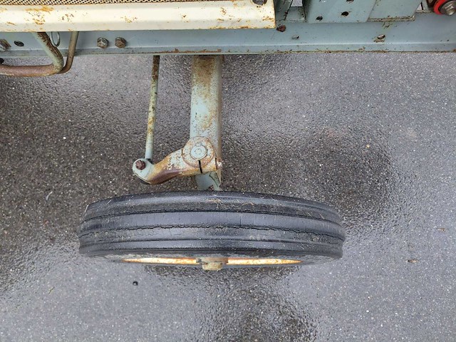 Yanmar ym2010 minitractor - afbeelding 2 van  9