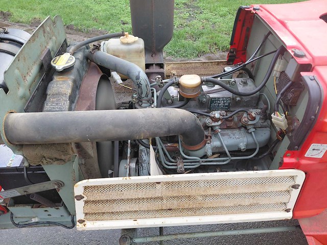 Yanmar ym2010 minitractor - afbeelding 9 van  9