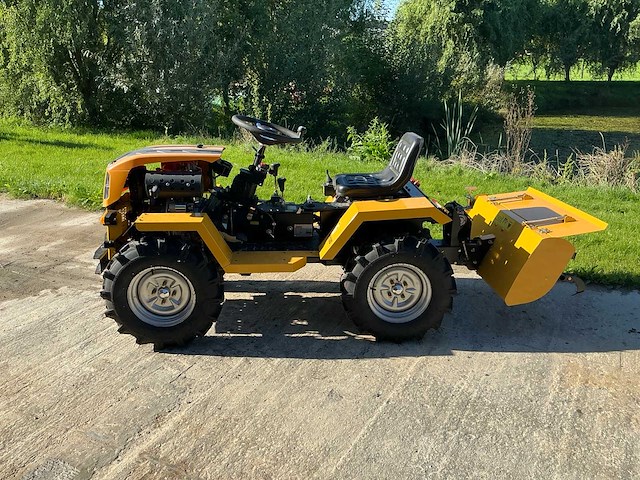 Yarmax 195fc - 2025 - wi18d 18hp met frees - minitractor - afbeelding 12 van  27