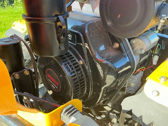 Yarmax 195fc - 2025 - wi18d 18hp met frees - minitractor - afbeelding 10 van  19
