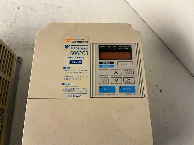 Yaskawa cimr-pca40p4 606pc3 frequentieregelaar (2x) - afbeelding 3 van  5