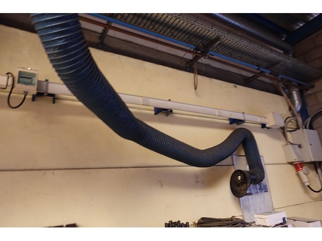 Yaskawa lasrobot met afzuiging - afbeelding 8 van  35