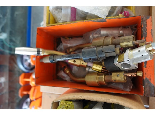Yaskawa lasrobot met afzuiging - afbeelding 20 van  35