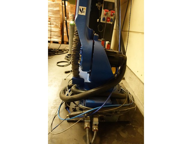 Yaskawa lasrobot met afzuiging - afbeelding 23 van  35