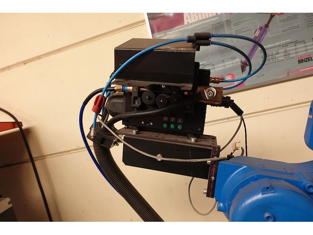 Yaskawa lasrobot met afzuiging - afbeelding 31 van  35