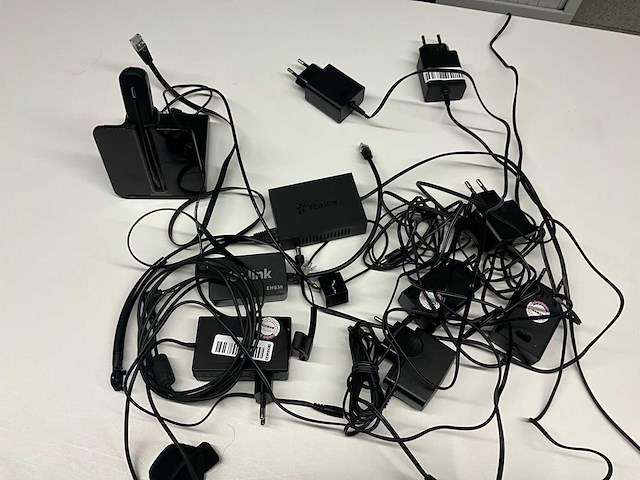 Yealink ultra-elegant ip phone voip telefoon (7x) - afbeelding 9 van  9