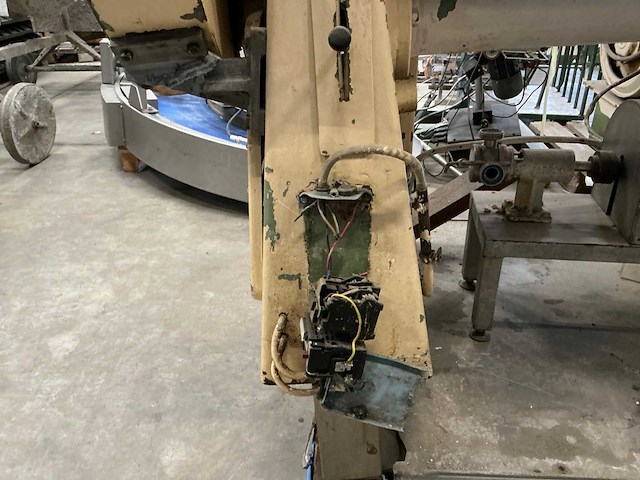 Y.guittard m54l menger - afbeelding 10 van  13