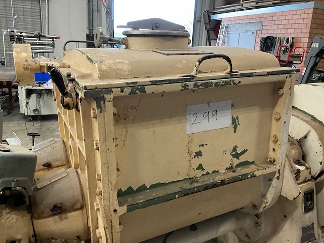 Y.guittard m54l menger - afbeelding 11 van  13