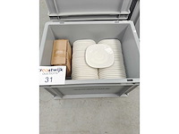 Yong - koffieondertas - porselein: koffieondertas vierkant yong (34x) - afbeelding 1 van  2