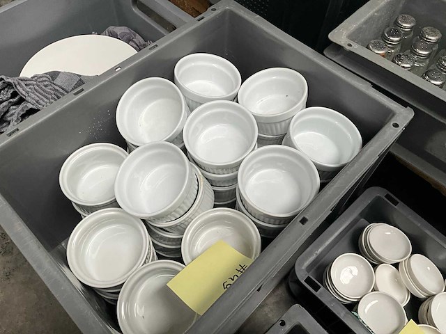 Yong, bauscher, edelweis, serax - crockery - afbeelding 27 van  30