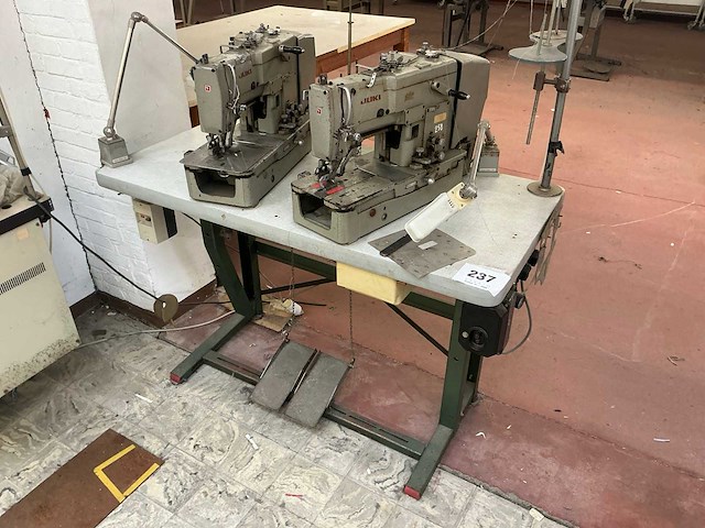 Yuki lbh-761 / lbh-762 knoopsgaten machine tweeling - afbeelding 11 van  11